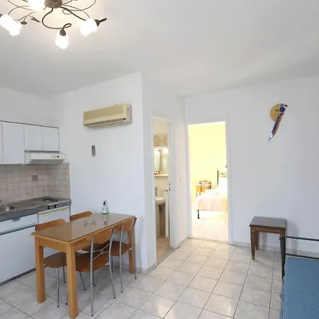 Apartment Dias Azolimnos