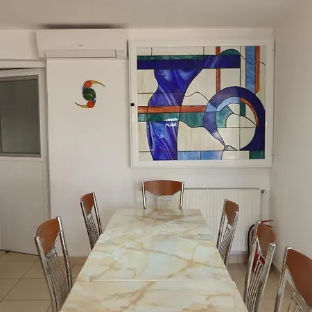 Dias Apartment *
